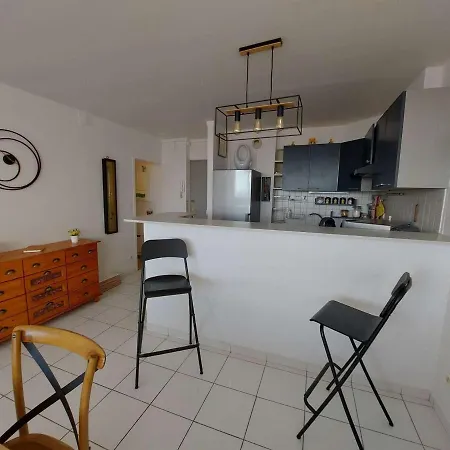 Agreable 3 Pieces Avec Climatisation Face A La - Fr-1-423-263 Apartment