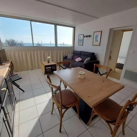 Agreable 3 Pieces Avec Climatisation Face A La - Fr-1-423-263 *